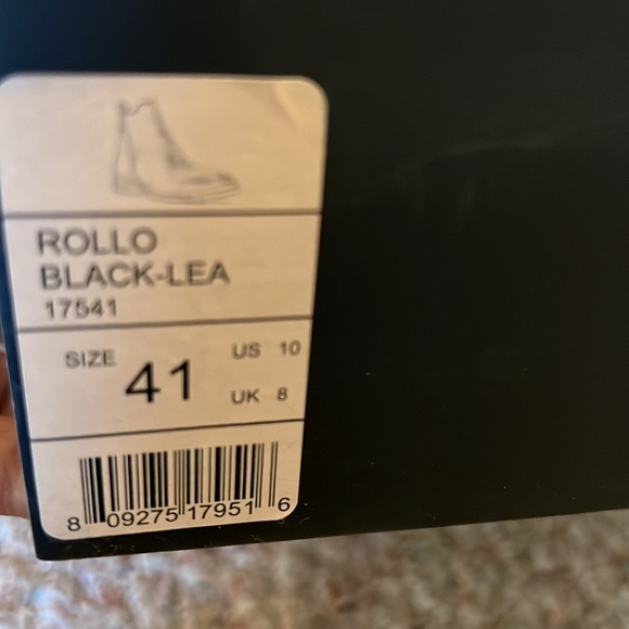 Leather boots - Picture 10 of 11